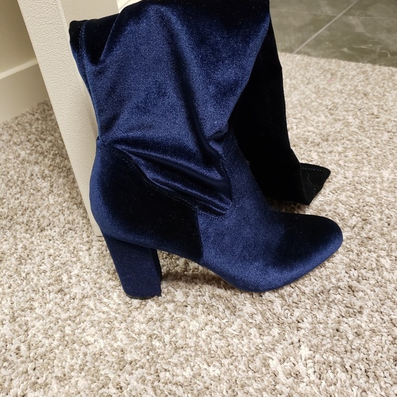 Shoes - Picture 2 of 2